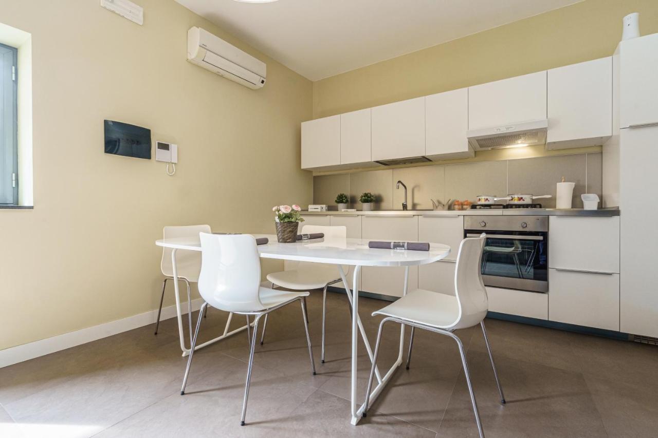 Holiday In Home Suite Archimede كاتانيا المظهر الخارجي الصورة